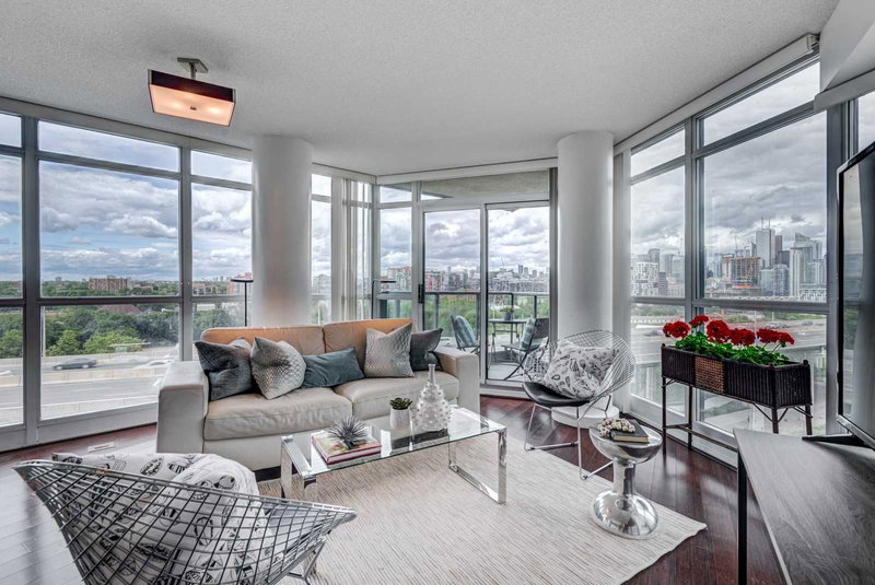 1120 - 231 Fort York Blvd, Toronto, M5V1B2 | Image 2