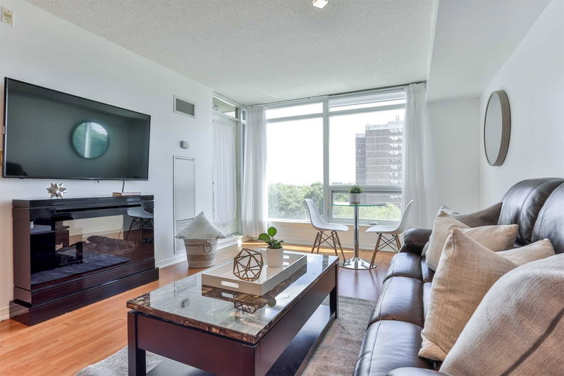 711 - 18 Valley Woods Rd, Toronto, M3A0A1 | Image 3