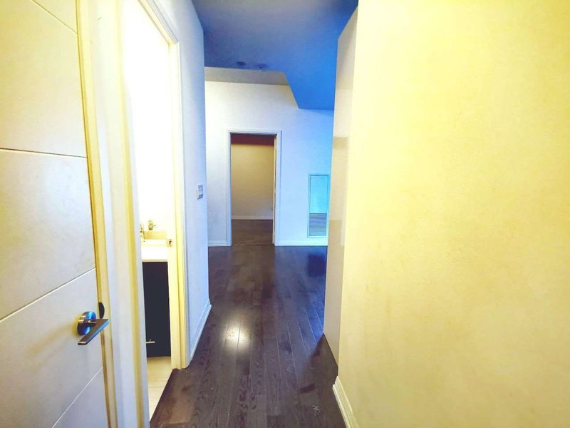 Room1