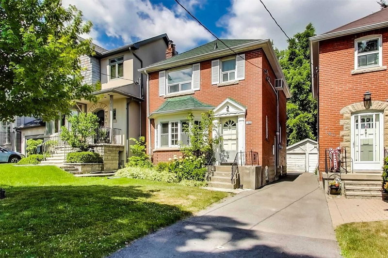138 Airdrie Rd, Toronto, M4G1M5 | Image 3