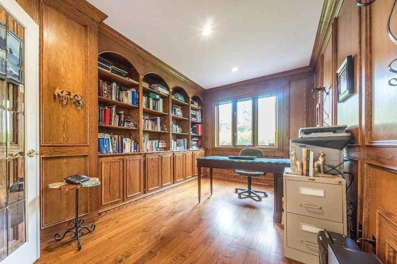 156 Burbank Dr, Toronto, M2K1P1 | Image 3