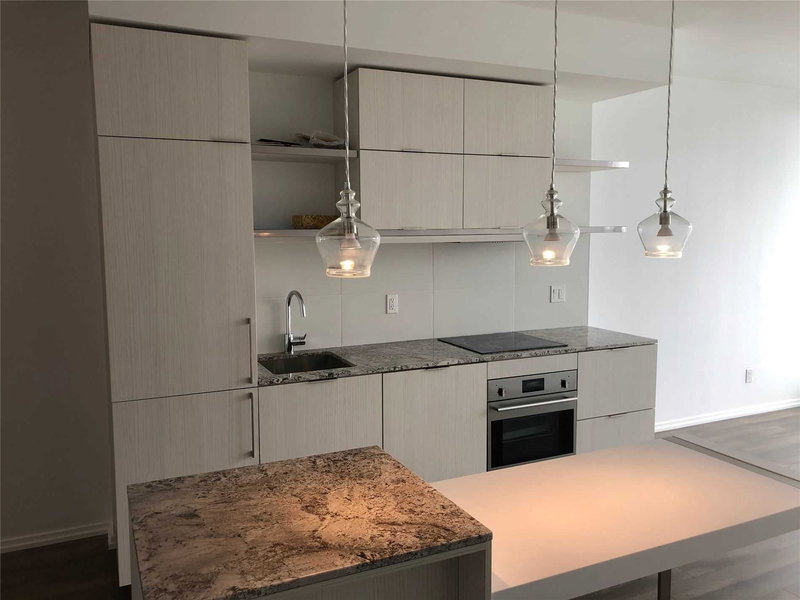 3714 - 197 Yonge St, Toronto, M5B1M4 | Image 3