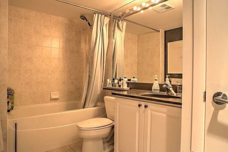 401 - 219 Fort York Blvd, Toronto, M5V1B1 | Image 2