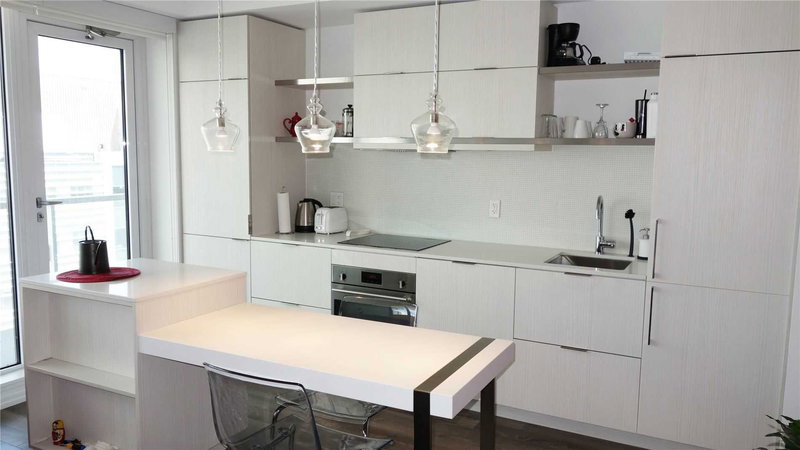 2003 - 197 Yonge St, Toronto, M5B1M4 | Image 3