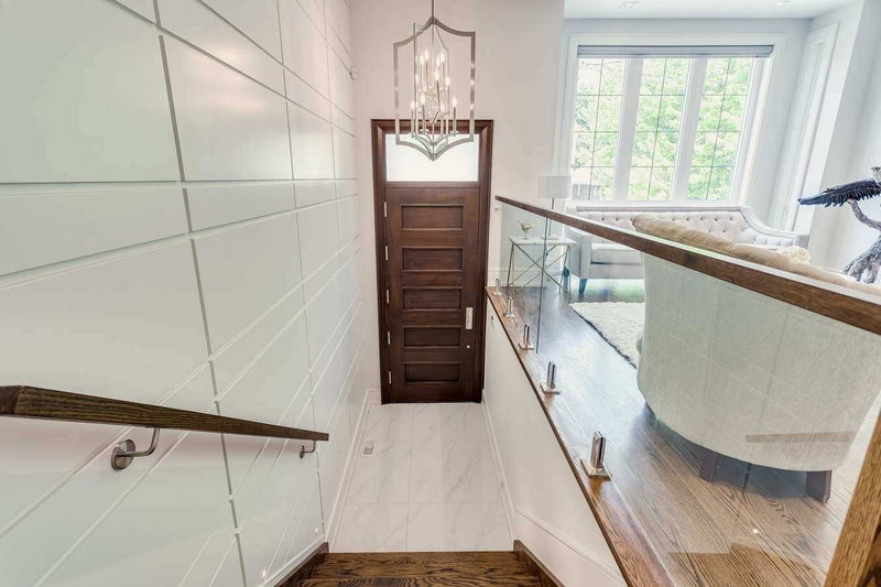 159 Roe Ave, Toronto, M5M2J1 | Image 2