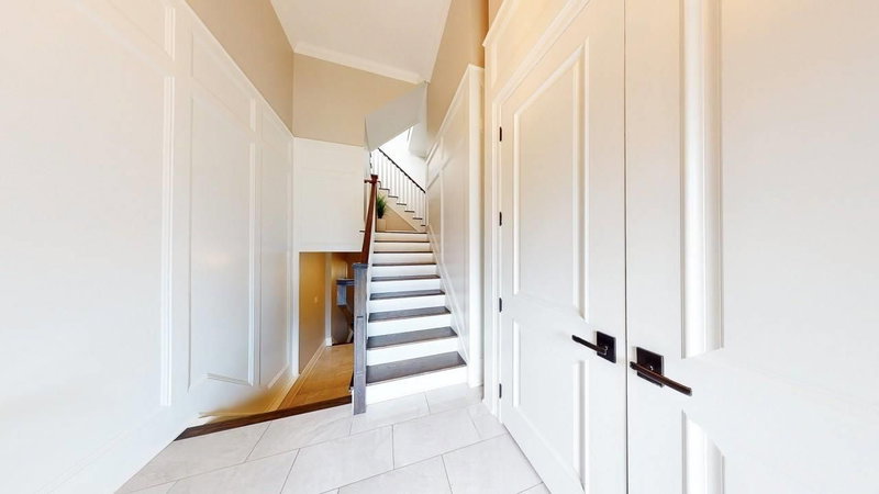 116 Frontenac Ave, Toronto, M5N 1Z9 | Image 3