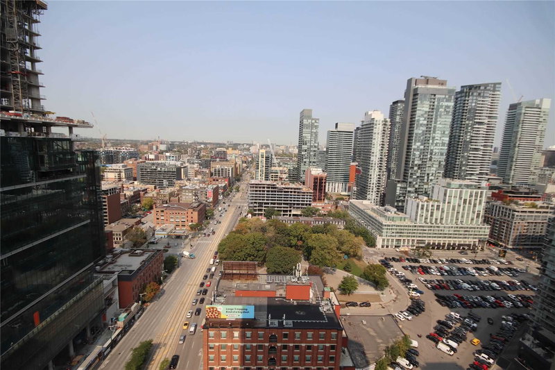 3305 - 397 Front St W, Toronto, M5V3S1 | Image 2