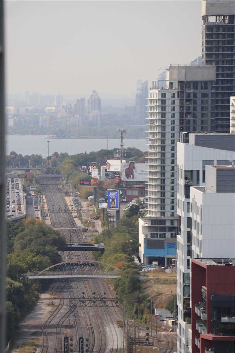 3305 - 397 Front St W, Toronto, M5V3S1 | Image 3