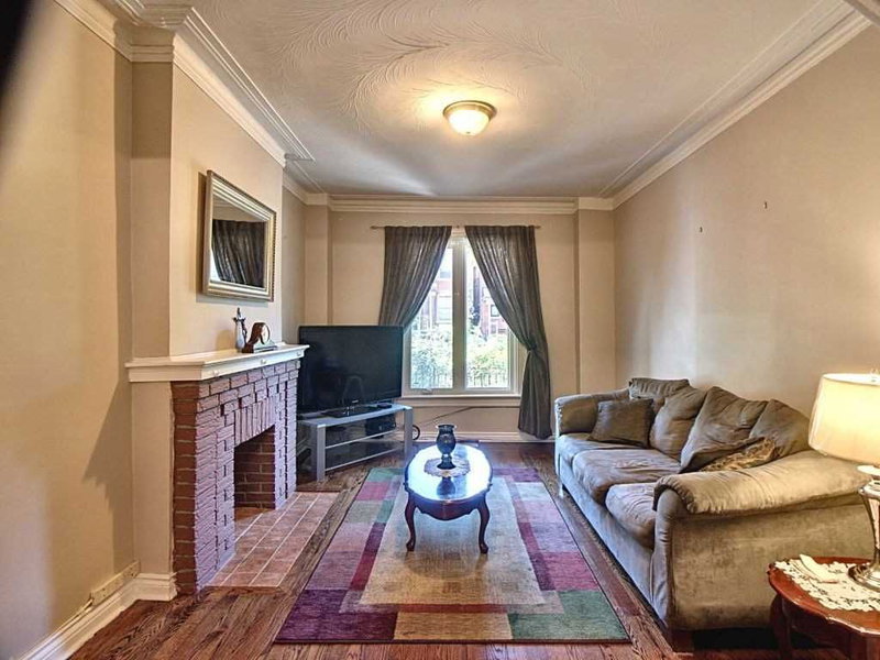 72 Montrose Ave, Toronto, M6J2T7 | Image 2