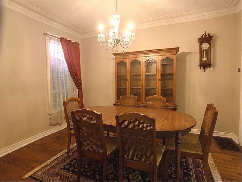 72 Montrose Ave, Toronto, M6J2T7 | Image 3