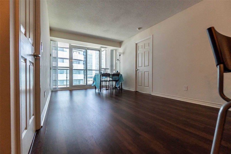1009 - 19 Grand Trunk Cres, Toronto, M5J 3A3 | Image 2