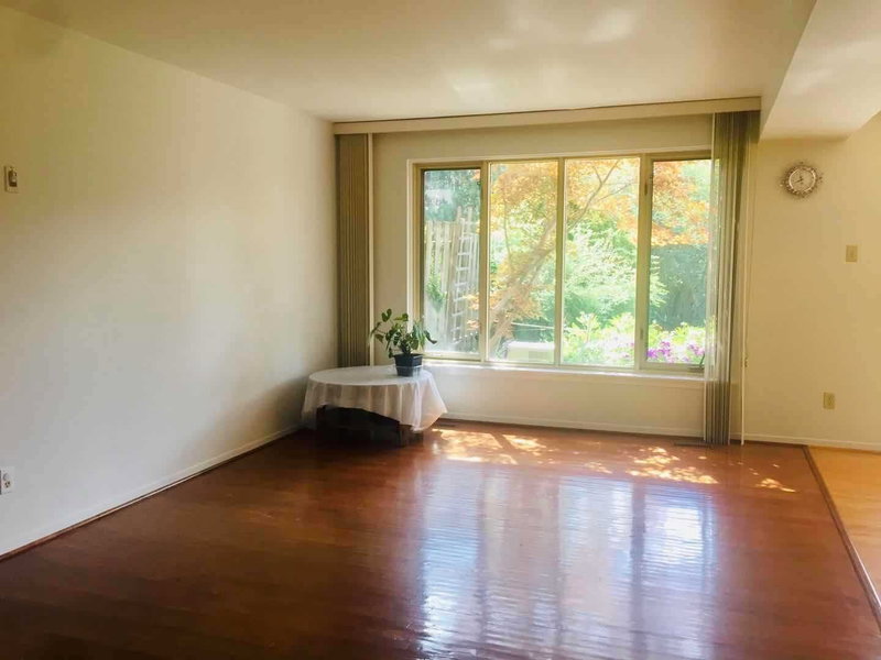 63 Cairnside Cres, Toronto, M2J3M9 | Image 3