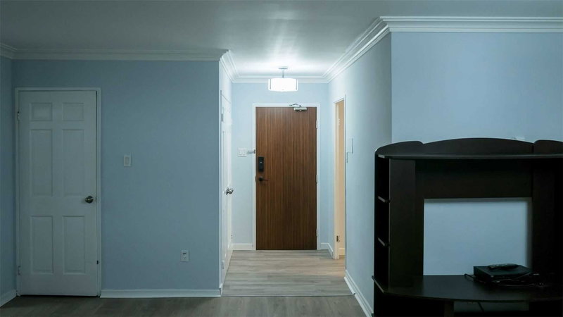 301 - 3555 Bathurst St, Toronto, M6A2Y8 | Image 3