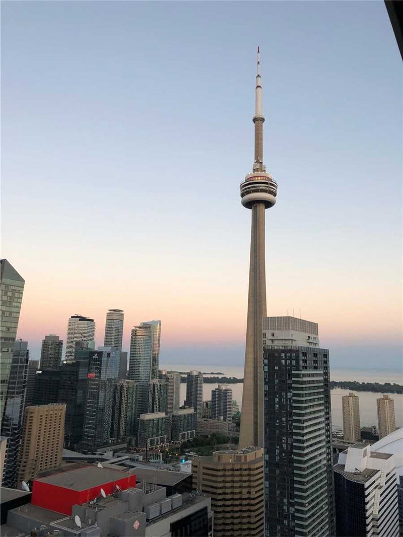 4910 - 125 Blue Jays Way, Toronto, M5V0N5 | Image 2