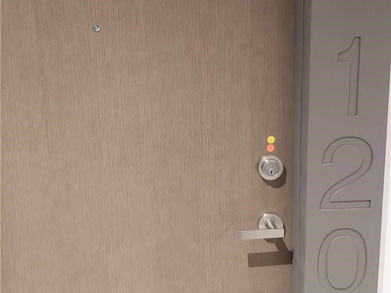 Room1