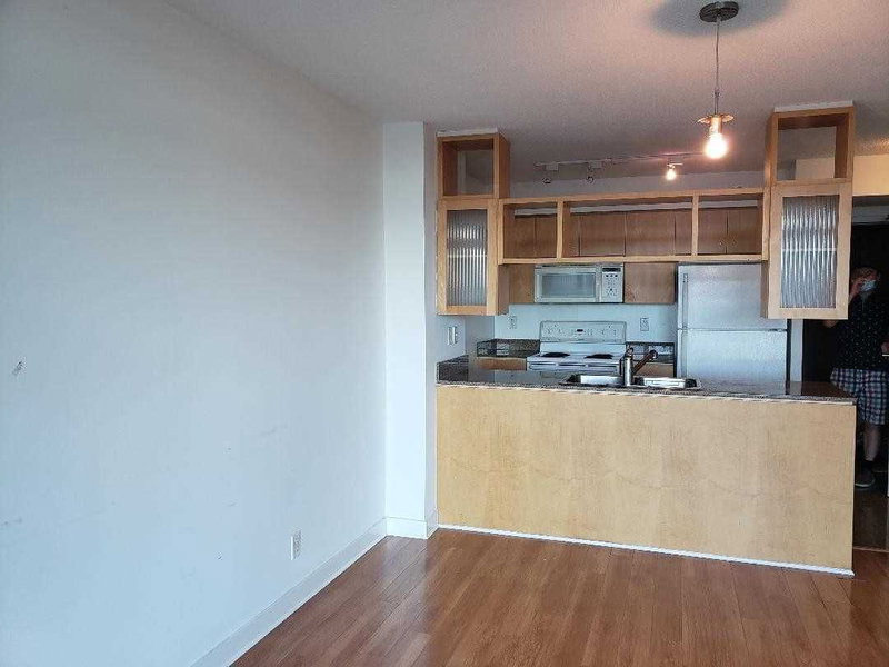 2305 - 397 Front St W, Toronto, M5V 3S1 | Image 3