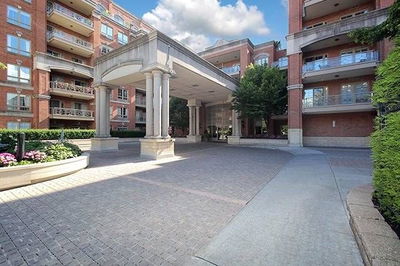 Unit 426 — 20 Burkebrook Pl, Toronto - Bridle Path-Sunnybrook-York Mills image-0-1