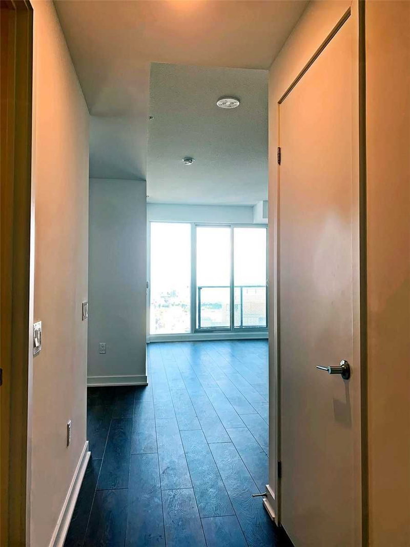 4803 - 125 Blue Jays Way, Toronto, M5V0L7 | Image 3