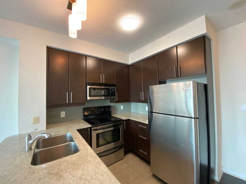 1801 - 18 Harbour St, Toronto, M5J2Z6 | Image 3