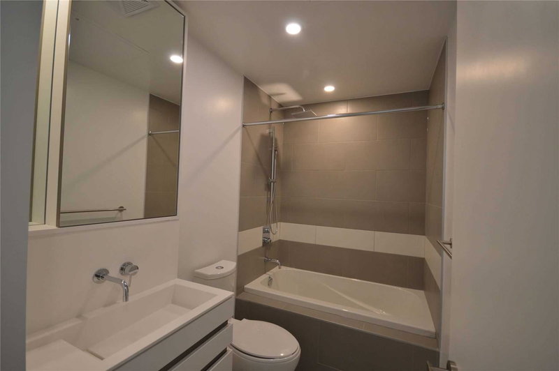 3403 - 197 Yonge St, Toronto, M5B1M4 | Image 3