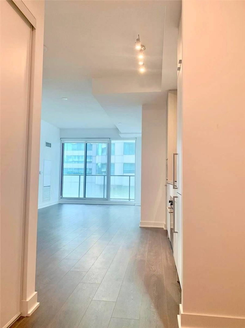 1505 - 125 Blue Jays Way, Toronto, M5V0C4 | Image 2