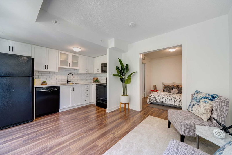 914 - 50 Western Battery Rd, Toronto, M6K3P1 | Image 3