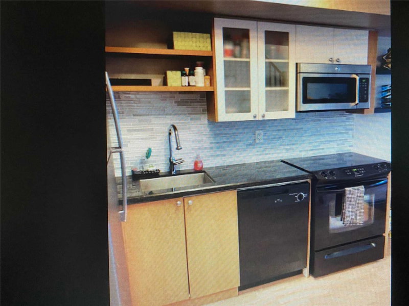 831 - 600 Fleet St, Toronto, M5V1B7 | Image 2