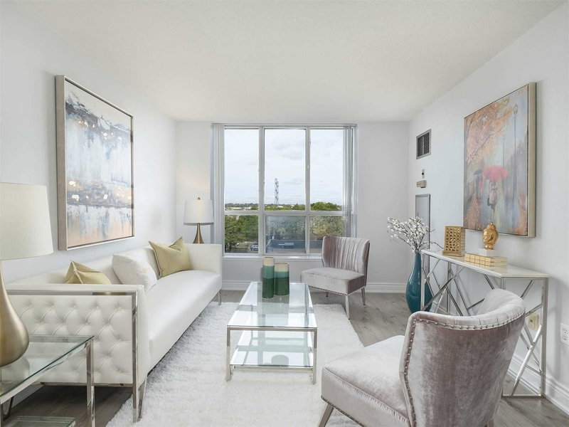 506 - 21 Overlea Blvd, Toronto, M4H1P2 | Image 3