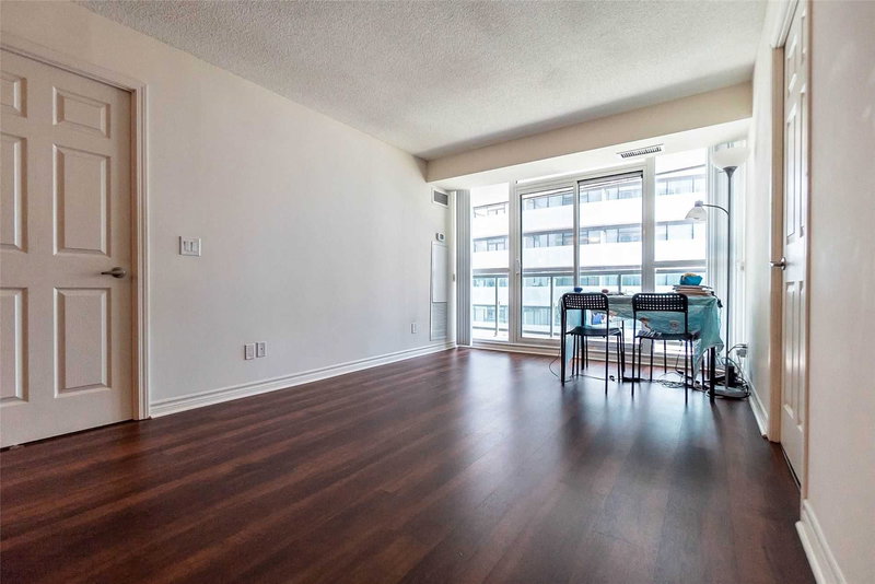 1009 - 19 Grand Trunk Cres, Toronto, M5J 3A3 | Image 2