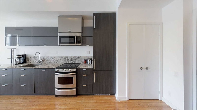 3608 - 290 Adelaide St W, Toronto, M5V1P6 | Image 3