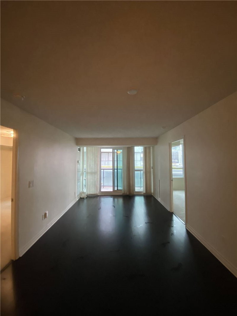 509 - 19 Grand Trunk Cres, Toronto, M5J3A3 | Image 2