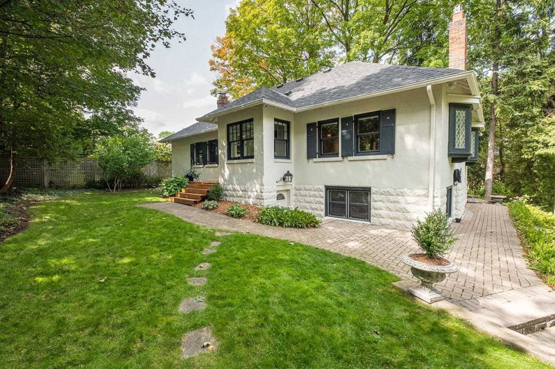 11 Donwoods Dr, Toronto, M4N 2E9 | Image 2