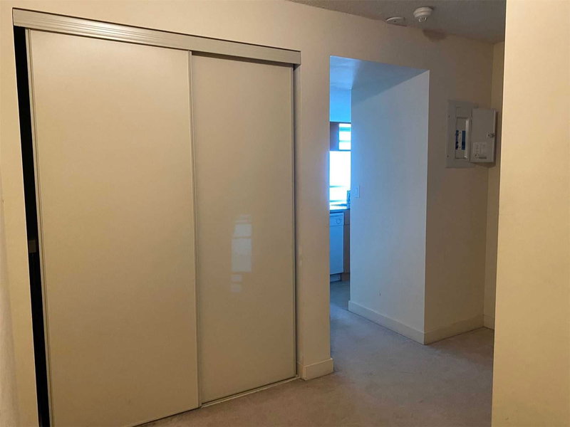 3310 - 397 Front St W, Toronto, M5V3S1 | Image 2