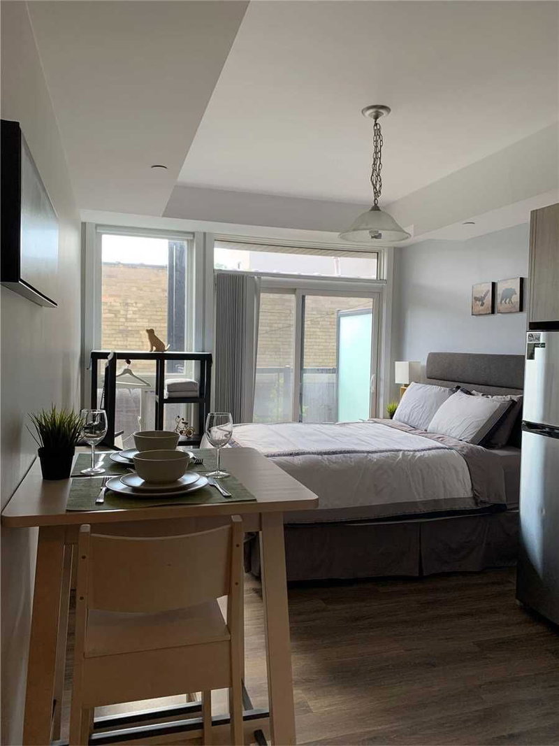 105 - 335 College St, Toronto, M5T1S2 | Image 2