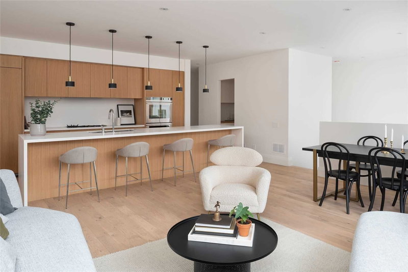 B - 34 Coulson Ave, Toronto, M4V1Y5 | Image 2