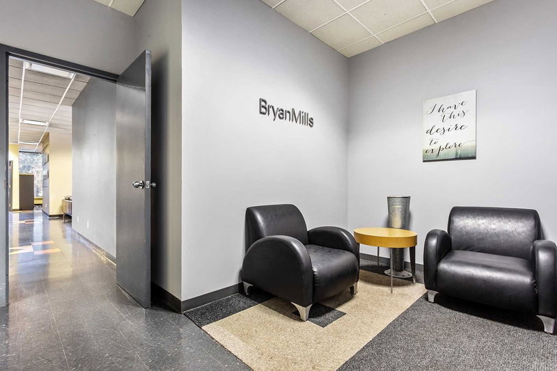 1129 Leslie St, Toronto, M3C2K5 | Image 2