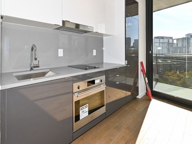 405 - 21 Lawren Harris Sq, Toronto, M5A 0T4 | Image 2