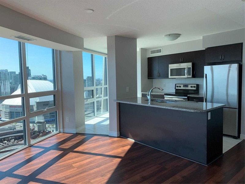 3811 - 19 Grand Trunk Cres, Toronto, M5J 3A3 | Image 3