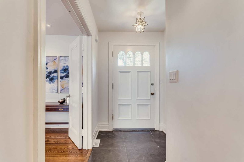 106 Glenayr Rd, Toronto, M5P3C2 | Image 3