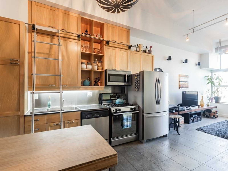 611 - 155 Dalhousie St, Toronto, M5B2P7 | Image 3