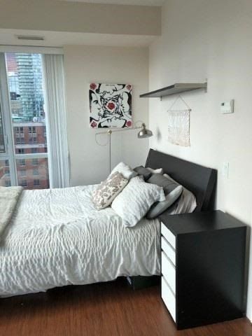 Room1