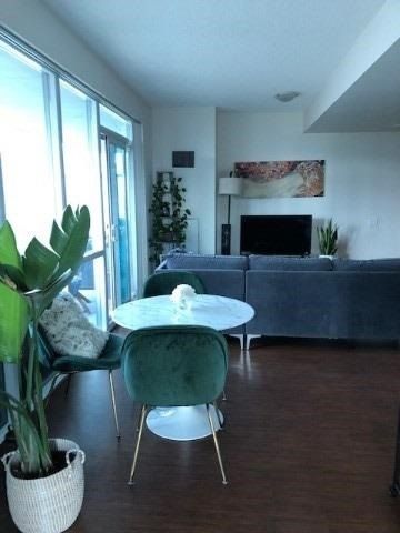 Room2