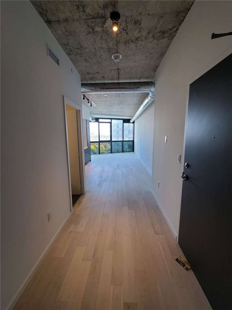 617 - 21 Lawren Harris Sq, Toronto, M5A 1H7 | Image 2