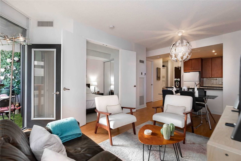 1508 - 85 Bloor St E, Toronto, M3W 3Y1 | Image 3