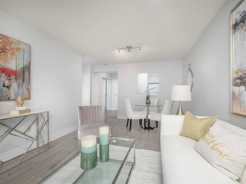 506 - 21 Overlea Blvd, Toronto, M4H1P2 | Image 2