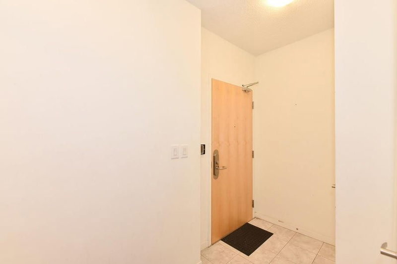 2205 - 65 Bremner Blvd, Toronto, M5J0A7 | Image 3
