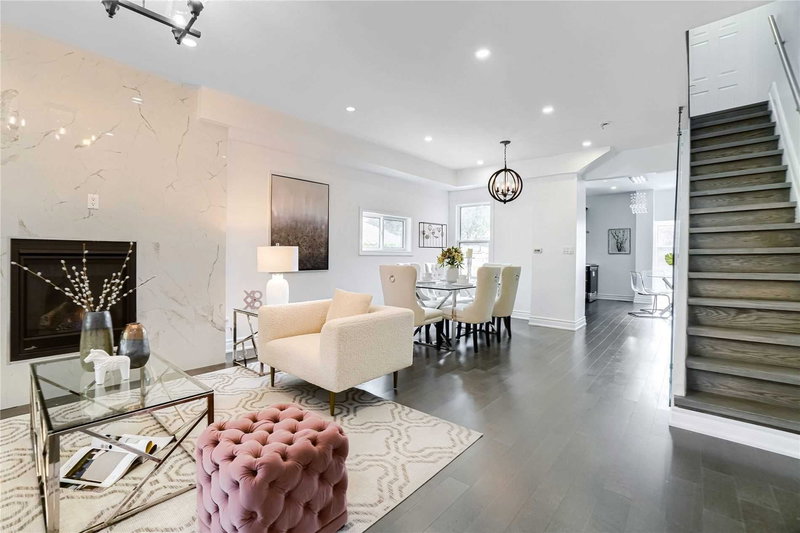 15 Yarmouth Rd, Toronto, M6G1W7 | Image 2