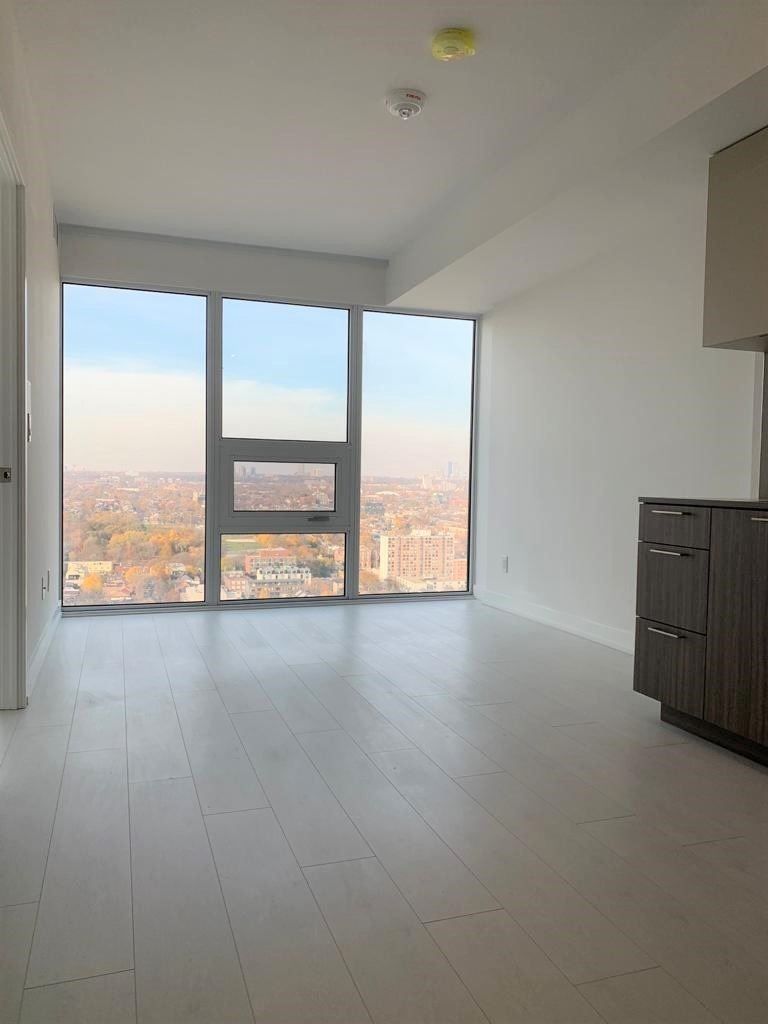 3118 - 19 Western Battery Rd, Toronto, M6K3S4 | Image 3