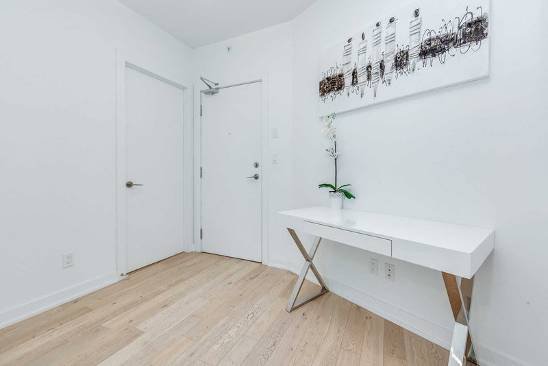 1213 - 20 Bruyeres Mews, Toronto, M5V0G8 | Image 2