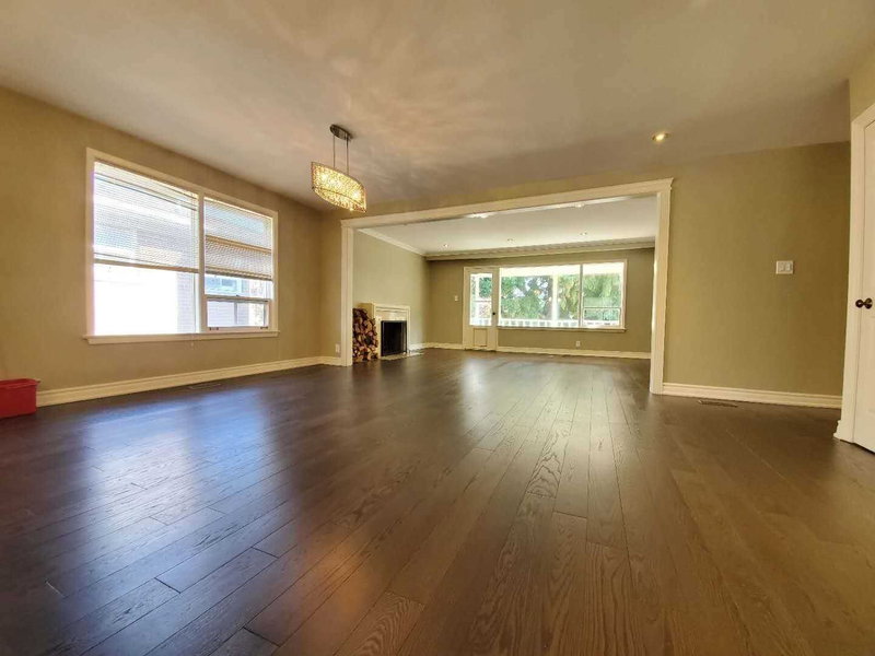 157 Fenn Ave, Toronto, M2P1X8 | Image 2